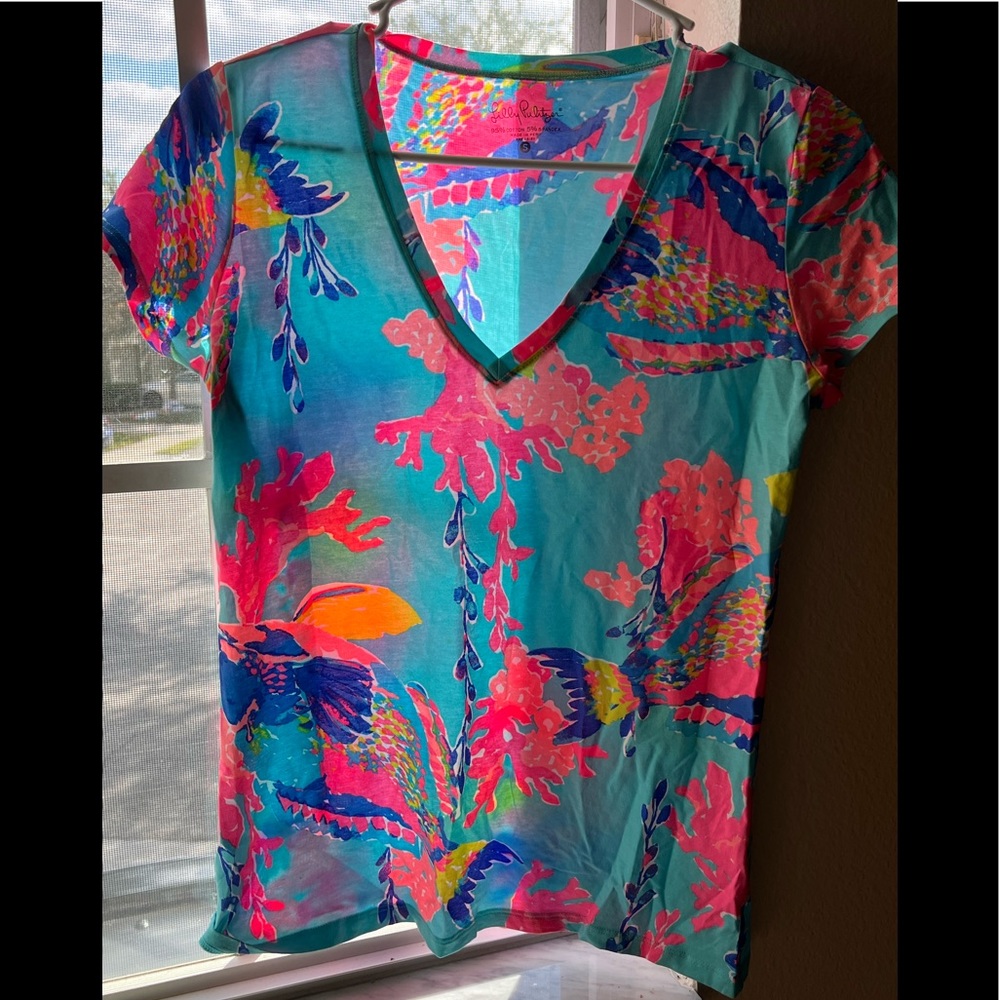 Lilly Pulitzer V Neck T-Shirt